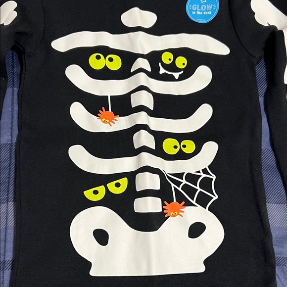 Skeleton Pajama Set for Kids - Picture 2 of 3